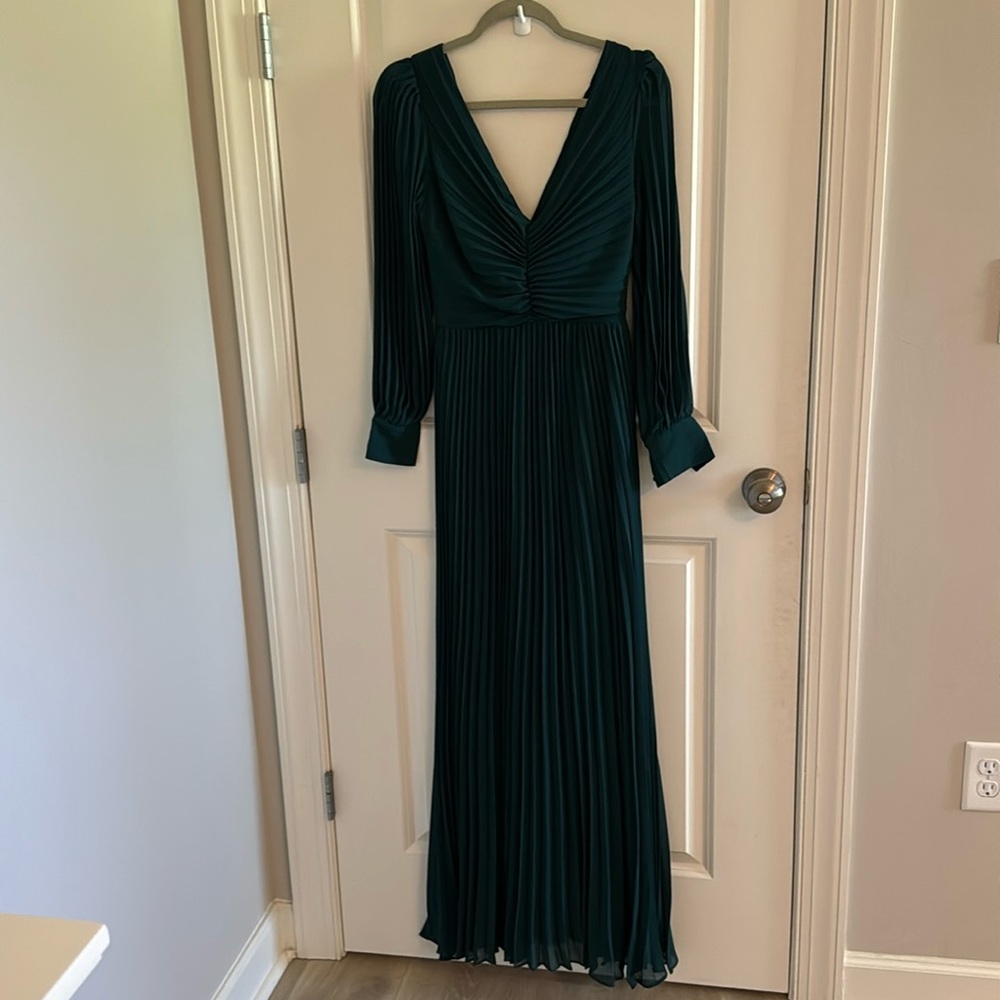 Lulus Emerald Green Pleated Dress